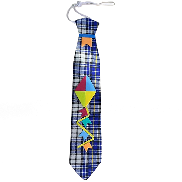 Gravata junina azul com detalhes de E.V.A para festa junina