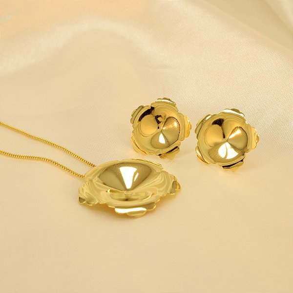 Conjunto de Flor Chapada Folheado a Ouro 18k