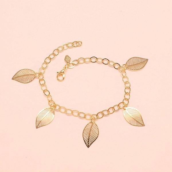 Pulseira com Pingentes de Folha Vazada Folheado a Ouro 18k
