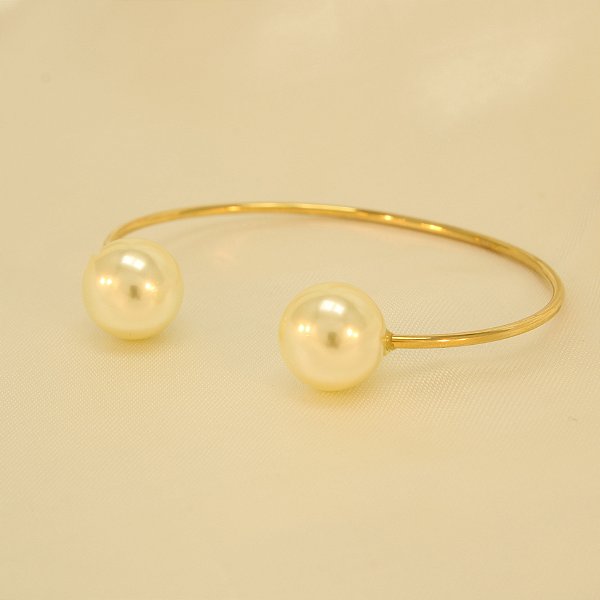 Bracelete com Detalhes em Pérola Folheado a Ouro 18k