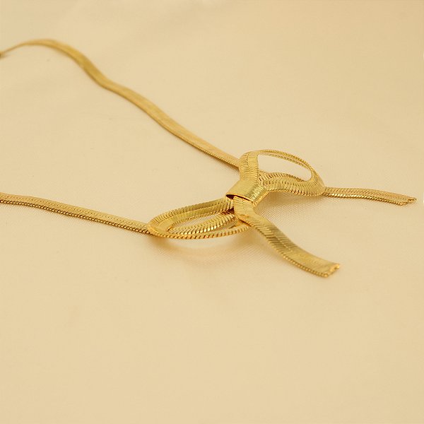 Gargantilha Laminada com Design de Laço Folheado a Ouro 18k