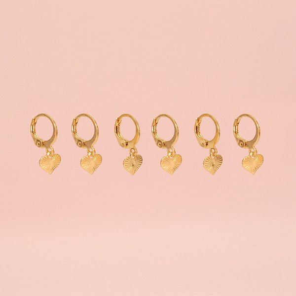 Brinco Argola em Trio de Coração Folheado a Ouro 18k