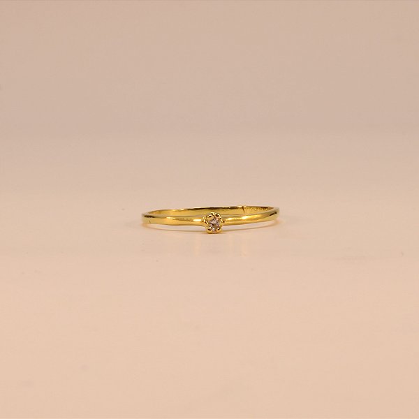 Anel Solitário com Zircônia Cristal Folheado a Ouro 18k