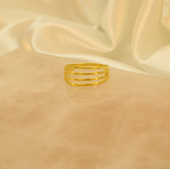 Anel com Quatro Aros Lisos Folheado a Ouro 18k