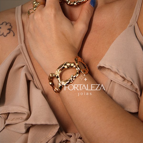 Bracelete com Design Orgânico Folheado a Ouro 18k