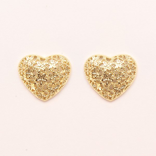 Brinco com Design de Coração Trabalhado Folheado a Ouro 18k
