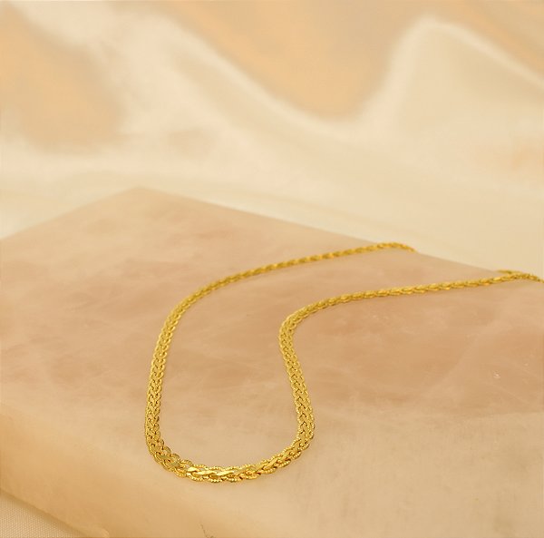 Corrente com Malha Trabalhada Folheado a Ouro 18k