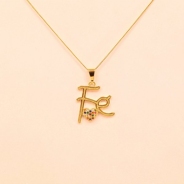 Gargantilha Escrito Fé com Zircônias Folheado a Ouro 18k