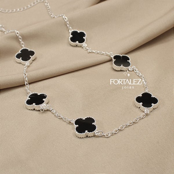 Gargantilha de Trevo com Resina Banhado a Prata