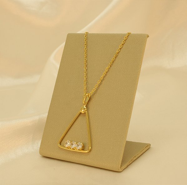 Gargantilha Vazada com Detalhe em Zircônia Banhado a Ouro 18k