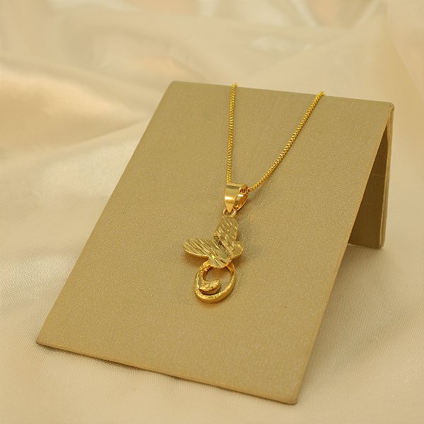 Gargantilha com Borboleta Diamantada Banhado a Ouro 18k