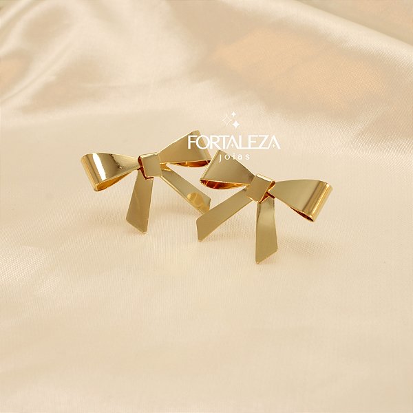 Brinco com Design de Laço Banhado a Ouro 18k