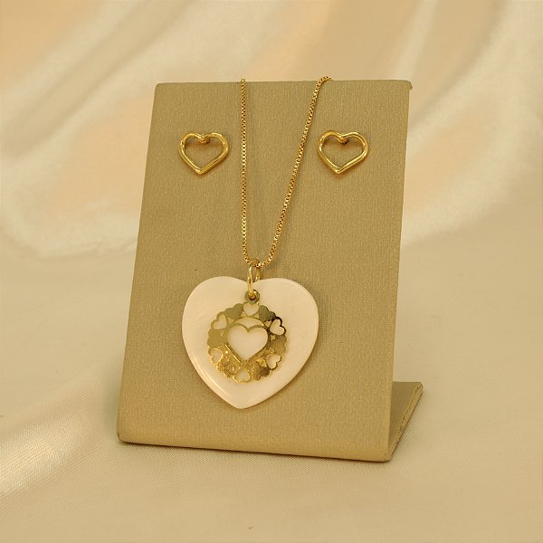 Conjunto com Design de Coração Folheado a Ouro 18k