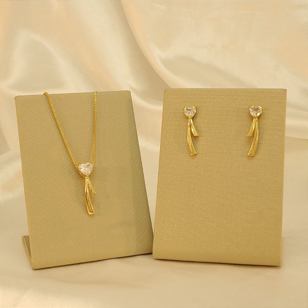 Conjunto de Coração com Zircônia Cristal Folheado a Ouro 18k