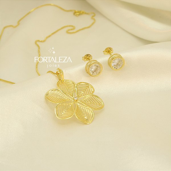 Conjunto com Flor Trabalhada Banhado a Ouro 18k