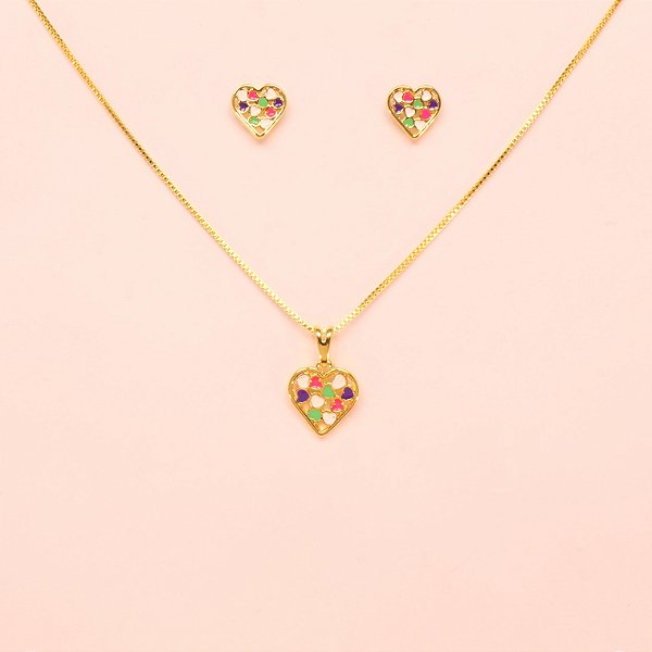 Conjunto Coração com Detalhe em Resina Folheado a Ouro 18k