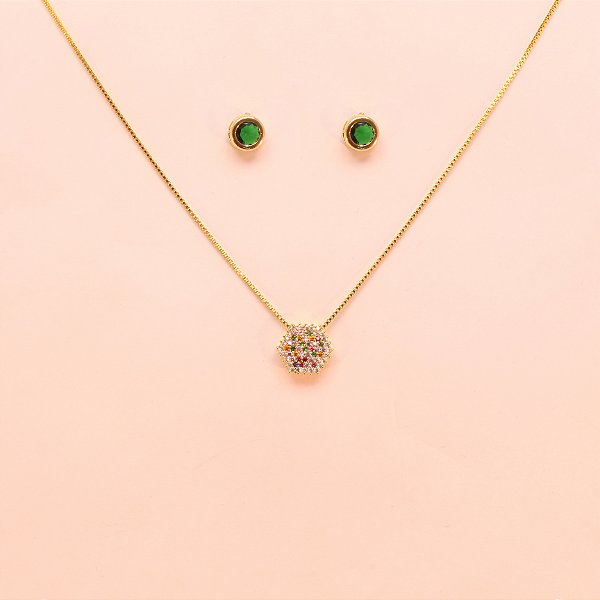Conjunto Cravejado em Zircônias Folheado a Ouro 18k
