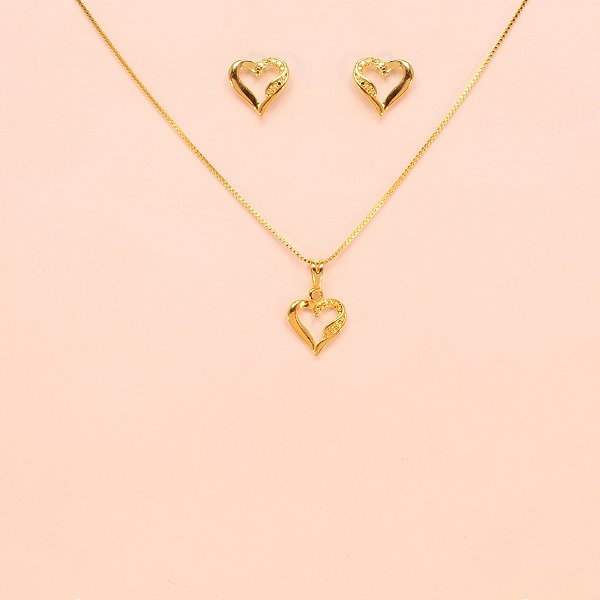 Conjunto Coração Vazado com Detalhe Folheado a Ouro 18k