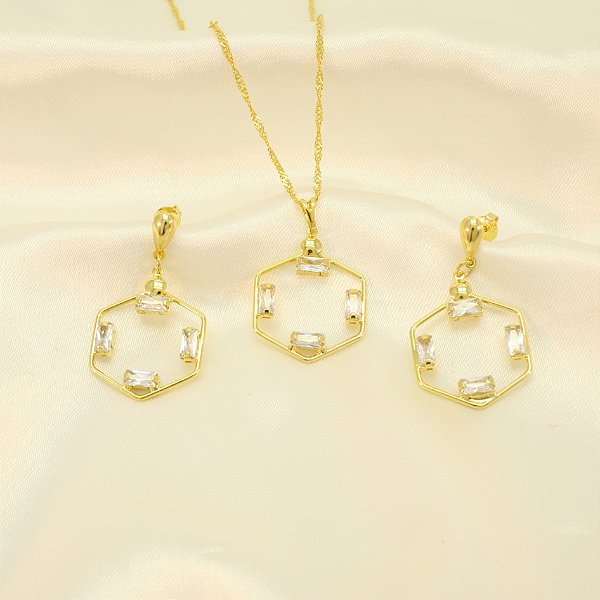 Conjunto Hexágono com Zircônia Cristal Banhado a Ouro 18k