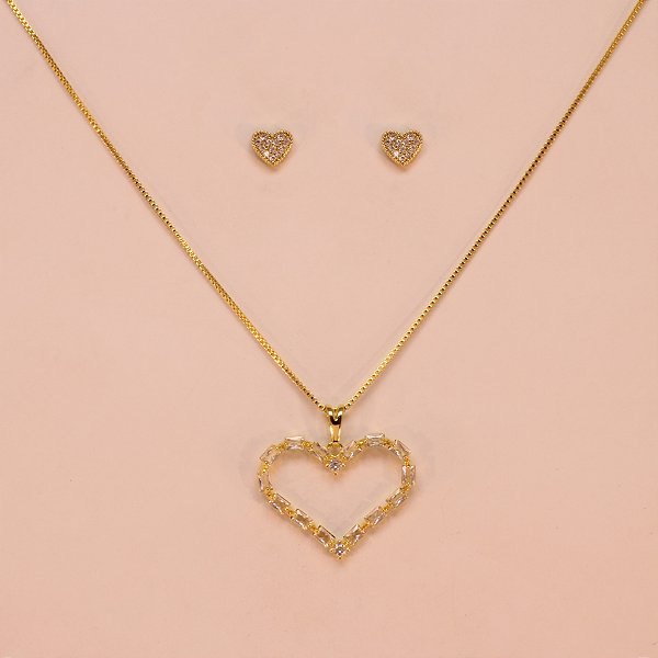 Conjunto Coração Vazado em Zircônia Folheado a Ouro 18k