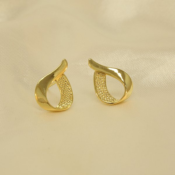 Brinco Gota Vazada Banhado a Ouro 18k