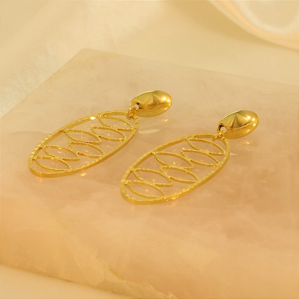Brinco com Aro Trabalhado Banhado a Ouro 18k