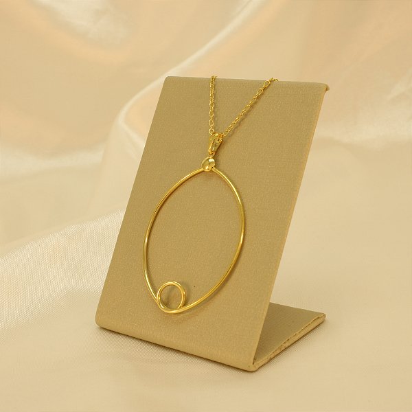 Gargantilha com Pingente Vazado Banhado a Ouro 18k