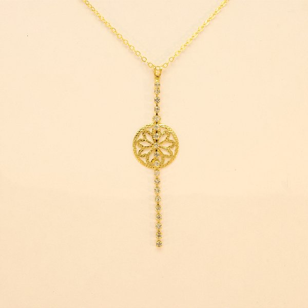 Gargantilha de Flor com Fio Cravejado Folheado a Ouro 18k