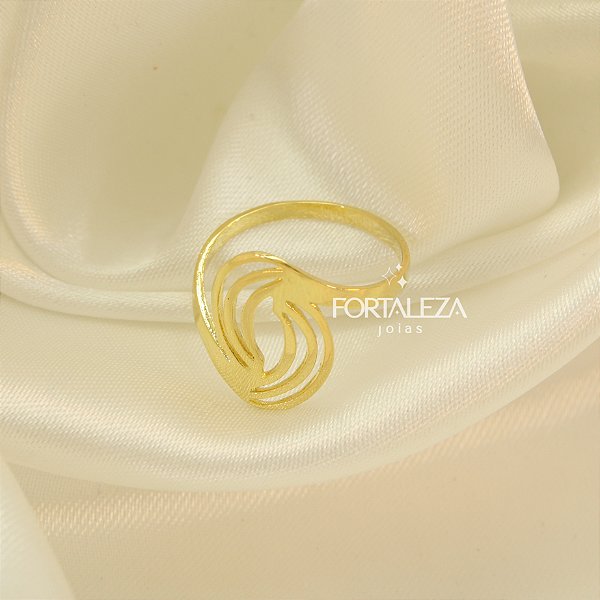 Anel com Design Vazado Banhado a Ouro 18k
