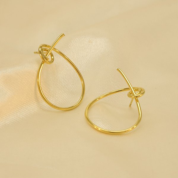 Brinco de Aro Trabalhado Folheado a Ouro 18k