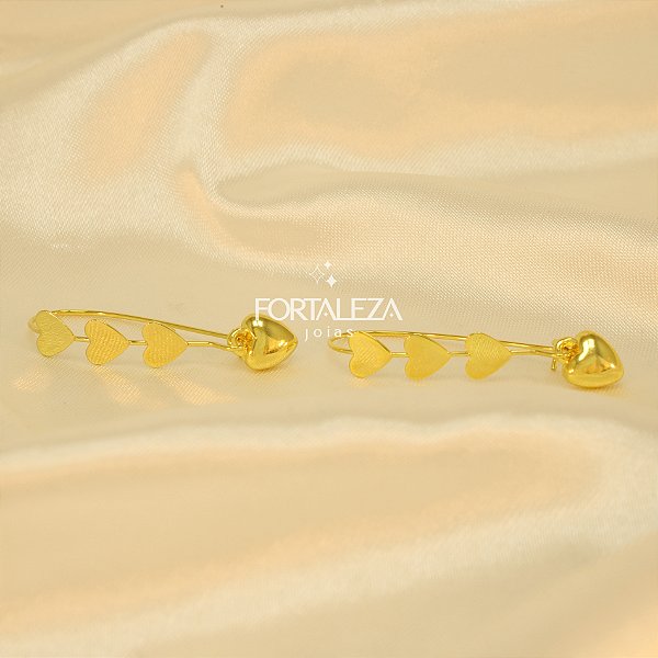 Brinco Aro com Três Corações Banhado a Ouro 18k