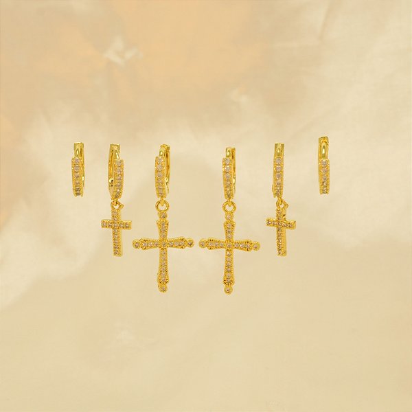 Brinco Argola em Trio de Cruz Banhado a Ouro 18k