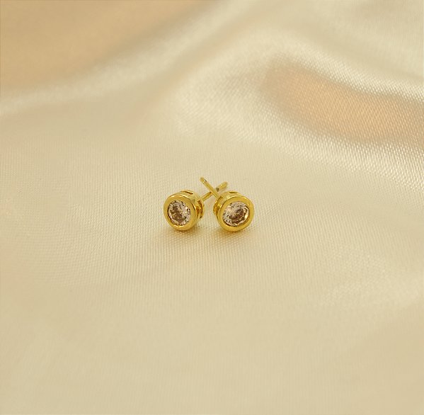 Brinco Cravação Inglesa Banhado a Ouro 18k