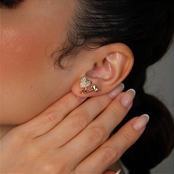 Brinco de Corações Cravejado em Zircônia Banhado a Ouro 18k