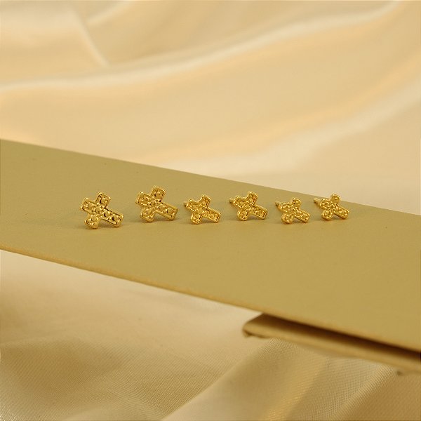 Brinco em Trio de Cruz Banhado a Ouro 18k