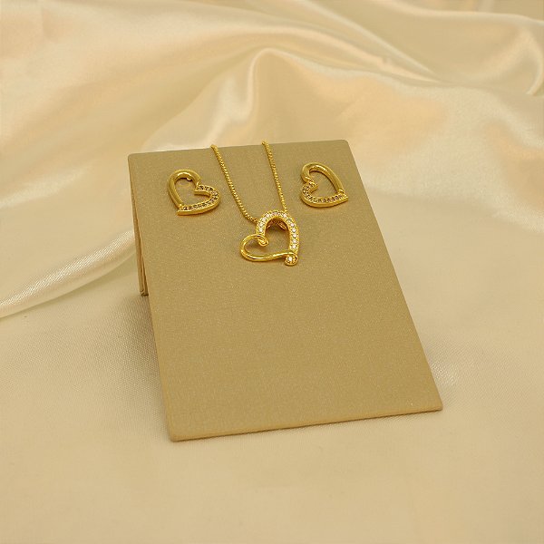 Conjunto Coração com Detalhes em Zircônia Banhado a Ouro 18k