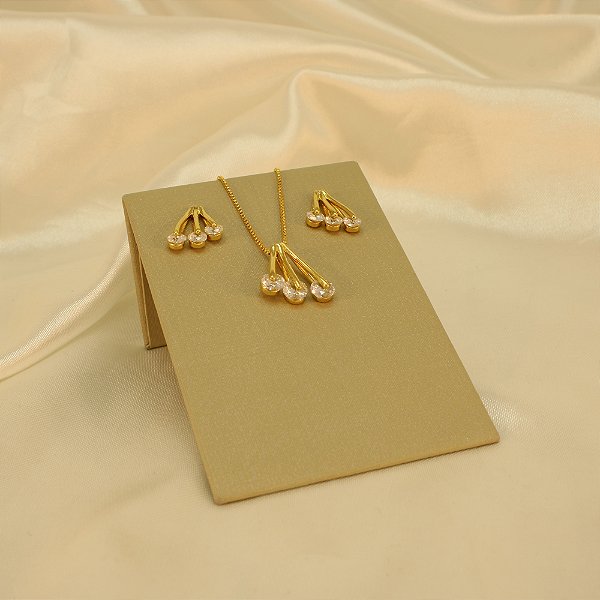 Conjunto com Detalhes em Zircônia Cristal Banhado a Ouro 18k