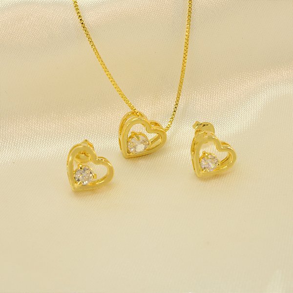 Conjunto de Coração com Zircônia Cristal Banhado a Ouro 18k