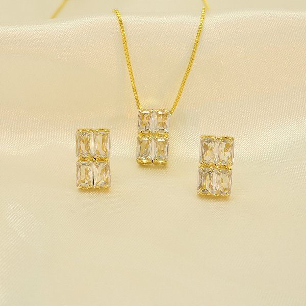 Conjunto Cravejado em Zircônia Cristal Banhado a Ouro 18k