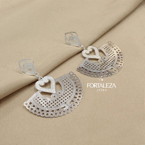 Brinco com Design Rendado Banhado a Prata 925