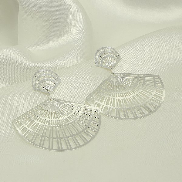 Brinco com Design de Leque Banhado em Prata 925