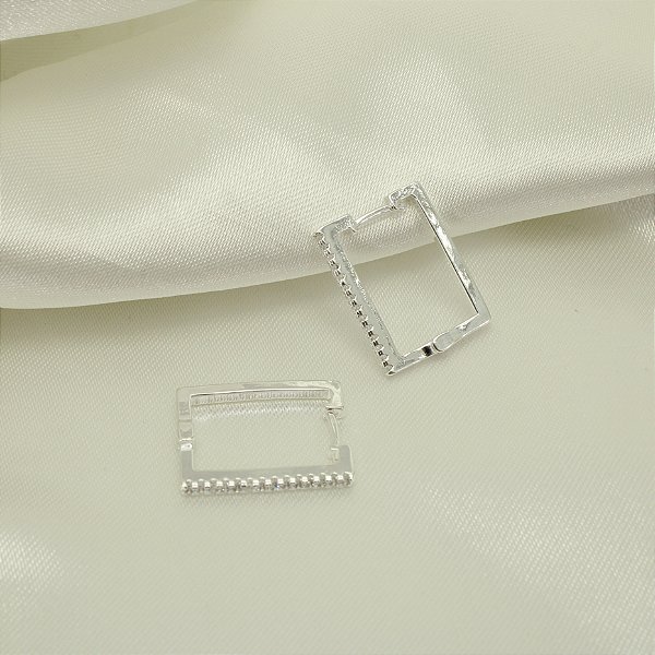 Brinco Argola Cravejado em Zircônia Banhado a Prata 925