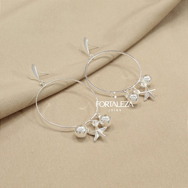 Brinco com Detalhe de Bolinhas e Estrela Banhado a Prata 925