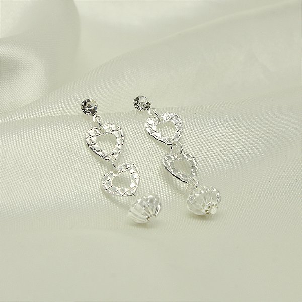 Brinco de Corações com Zircônia Cristal Banhado a Prata 925