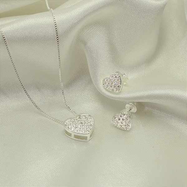 Conjunto de Coração Cravejado em Zircônia Banhado a Prata