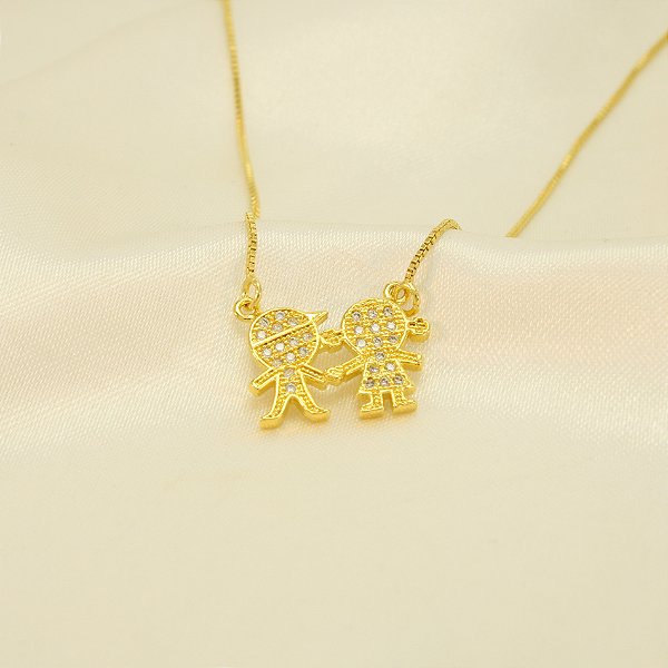 Gargantilha Menino e Menina Cravejado e Banhado a Ouro 18k