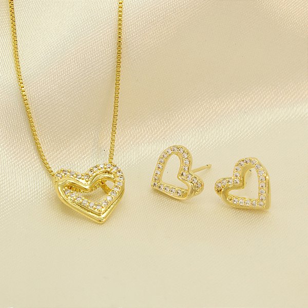 Conjunto de Coração Cravejado em Zircônia Banhado a Ouro 18k