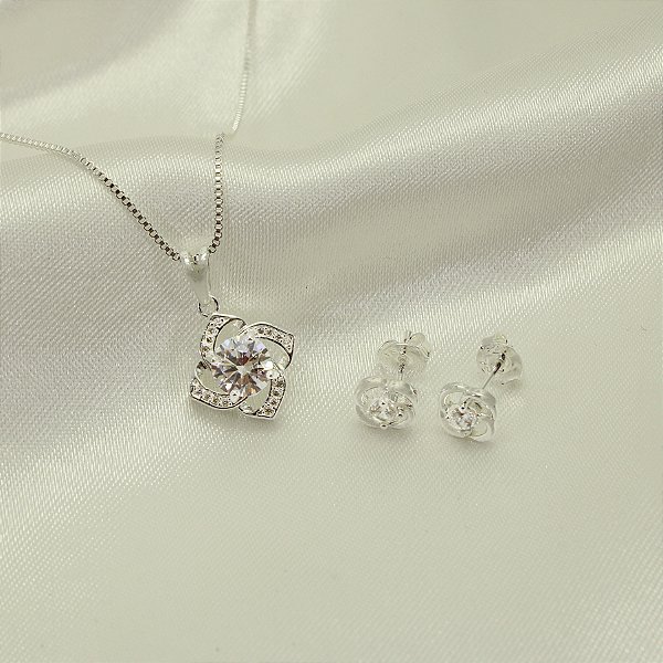 Conjunto de Flor com Zircônia Cristal Banhado a Prata
