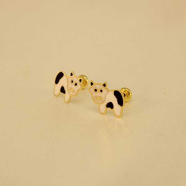 Brinco de Vaquinha Resinado e Banhado a Ouro 18k