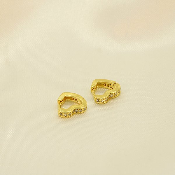 Brinco Argola de Coração Cravejado Banhado a Ouro 18k